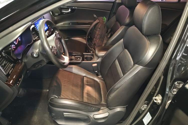 Used Kia K4 2014 1.8L Automatic GLS Left Front Seat