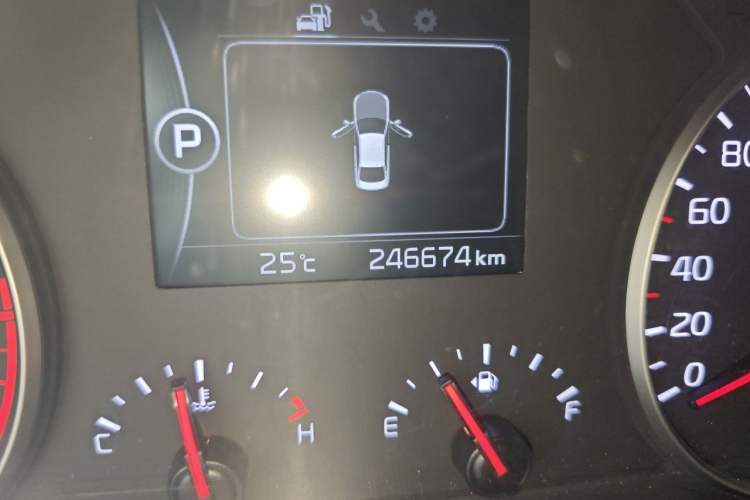 Used Kia K4 2014 1.6T Automatic Turbo Odometer Close Up