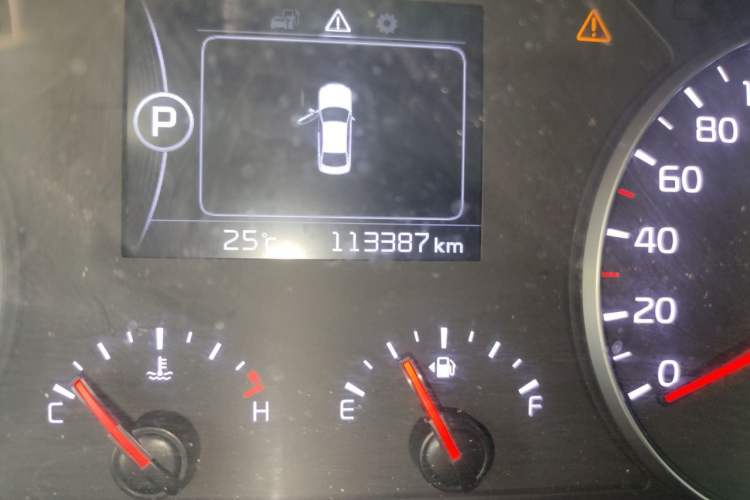 Used Kia K4 2014 1.8L Automatic GLS Odometer Close Up