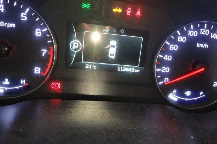 Used Kia K4 2014 1.8L Automatic GLS Odometer Close Up
