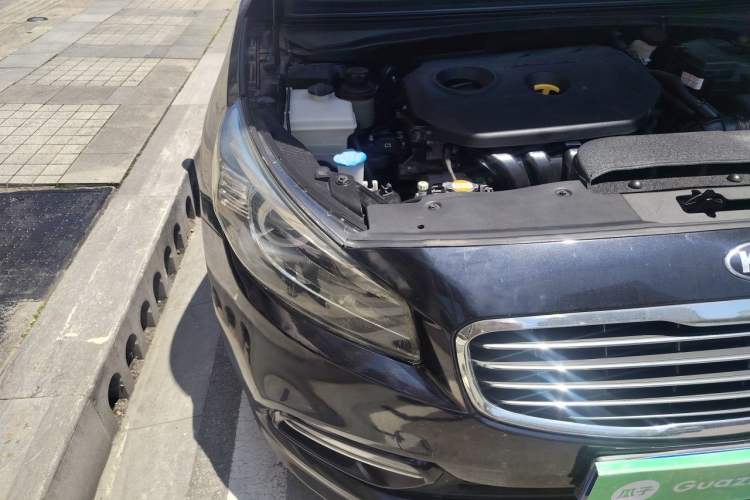 Used Kia K4 2014 1.8L Automatic DLX Right Front Headlight