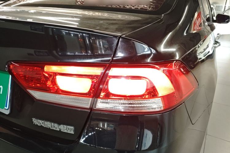 Used Kia K4 2014 1.8L Automatic GLS Right Rear Taillight