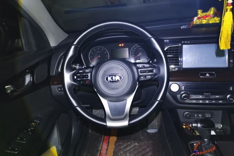 Used Kia K4 2014 1.8L Automatic DLX Steering Wheel