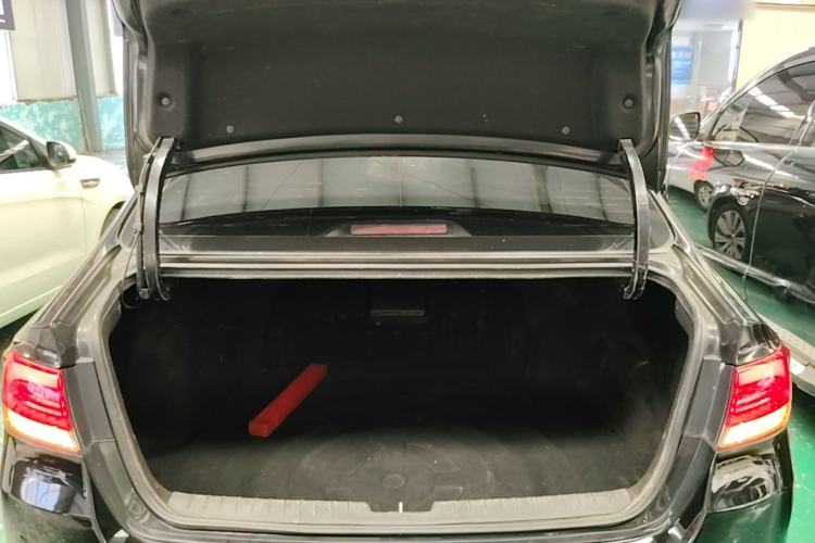 Used Kia K4 2014 1.8L Automatic DLX Trunk