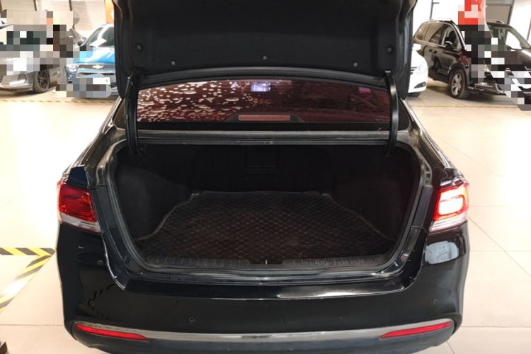 Used Kia K4 2014 1.8L Automatic GLS Trunk