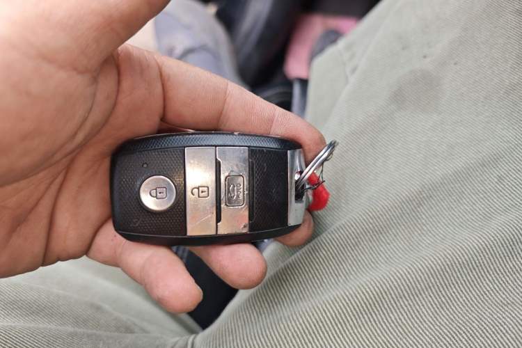 Used Kia K4 2014 1.6T Automatic Turbo Vehicle Key