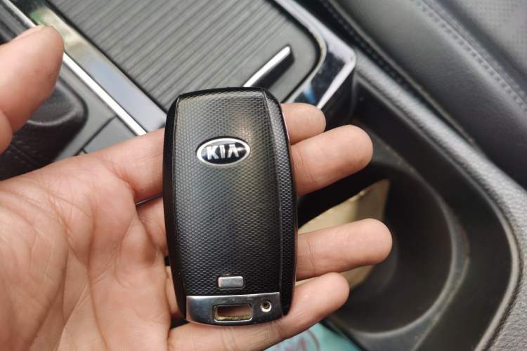 Used Kia K4 2014 1.8L Automatic DLX Vehicle Key