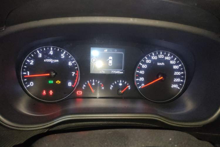 Used Kia K4 2014 1.8L Automatic GL Odometer Close Up