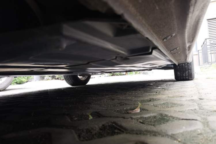 Used Kia K4 2014 1.8L Automatic GLS Chassis Rear Right