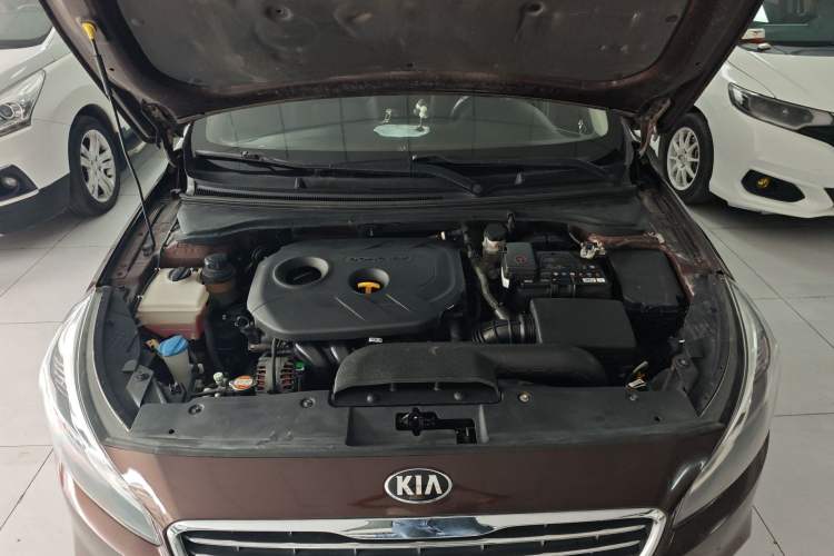 Used Kia K4 2014 1.8L Automatic DLX Engine Bay
