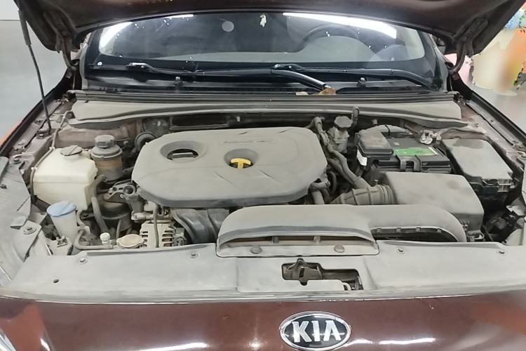 Used Kia K4 2014 1.8L Automatic DLX Engine Bay