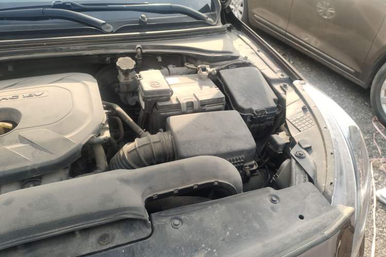 Used Kia K4 2014 1.8L Manual GL Engine Bay Left