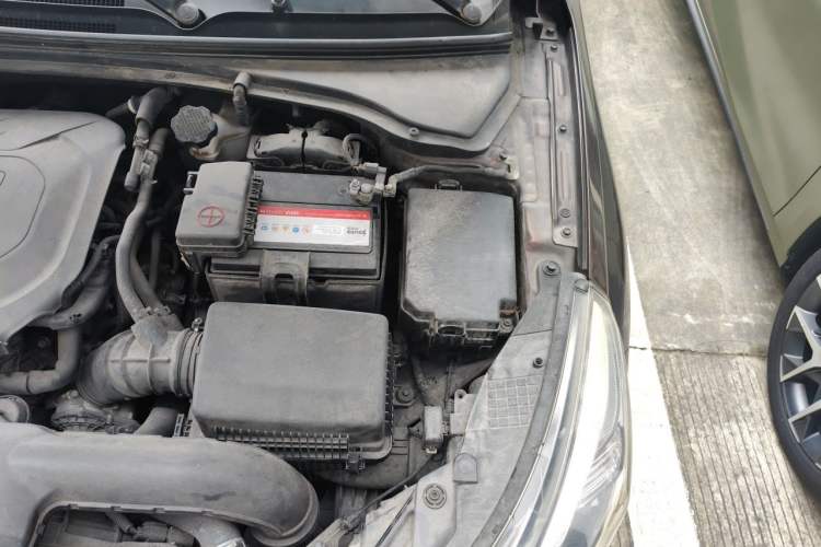 Used Kia K4 2014 1.8L Automatic GLS Engine Bay Left