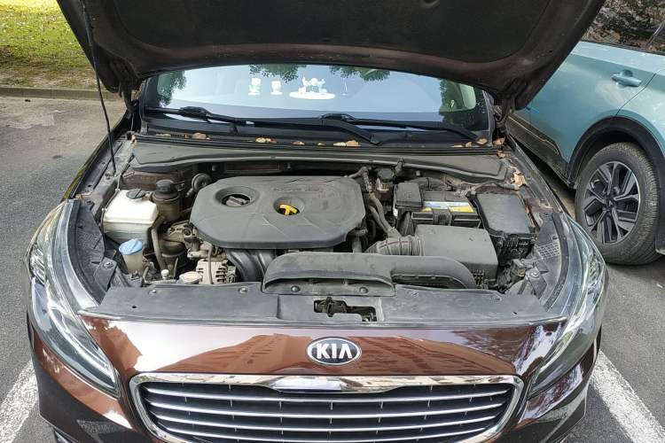 Used Kia K4 2014 1.8L Automatic DLX Engine Bay