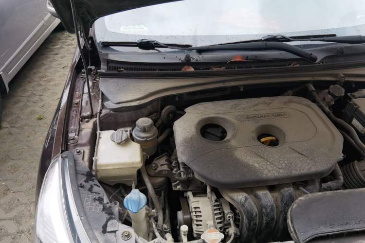 Used Kia K4 2014 1.8L Automatic GLS Engine Bay Right