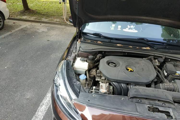 Used Kia K4 2014 1.8L Automatic DLX Engine Bay Right