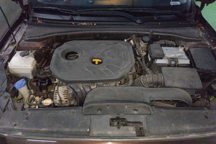 Used Kia K4 2014 2.0L Automatic LUX Engine Bay