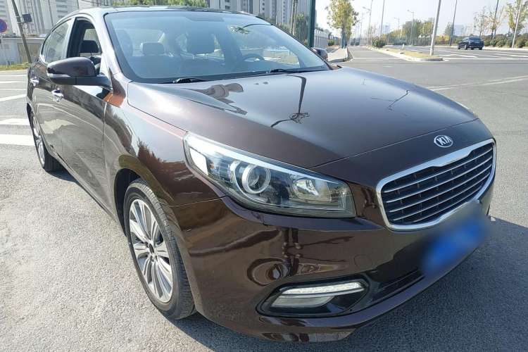 Used Kia K4 2014 1.8L Automatic DLX Front Right 45 Deg