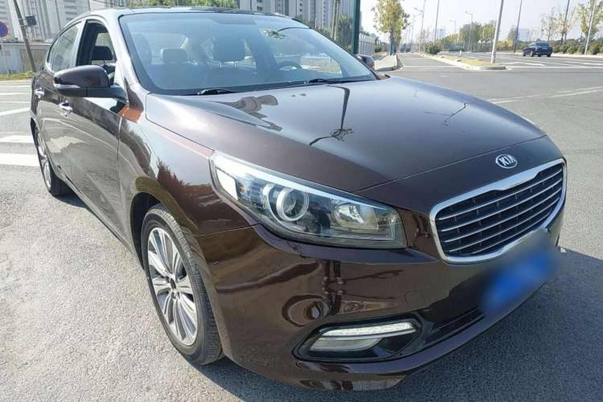Used Kia K4 2014 1.8L Automatic DLX Front Right 45 Deg