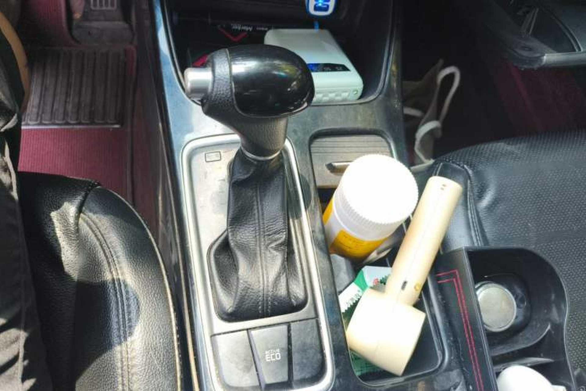 Used Kia K4 2014 1.8L Automatic GLS Gear Lever