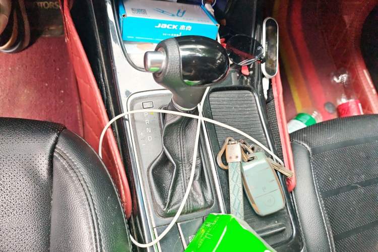 Used Kia K4 2014 1.8L Automatic GLS Gear Lever