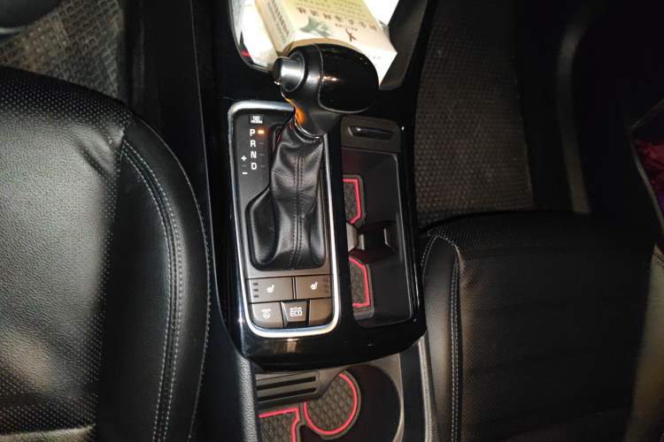 Used Kia K4 2014 2.0L Automatic LUX Gear Lever