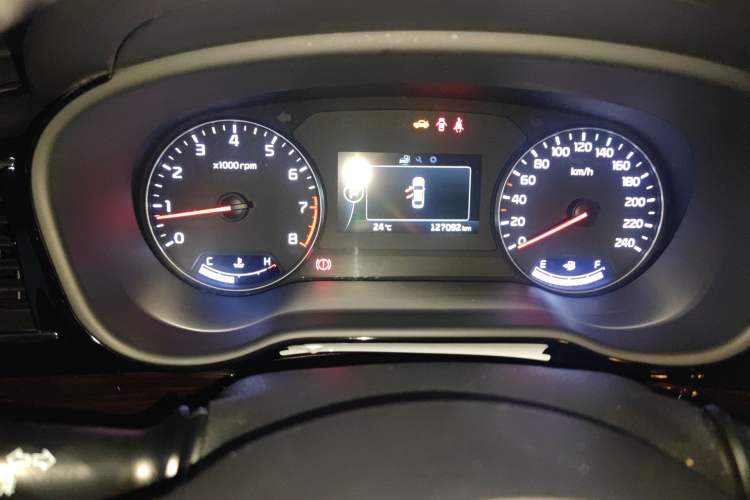 Used Kia K4 2014 2.0L Automatic LUX Instrument Cluster
