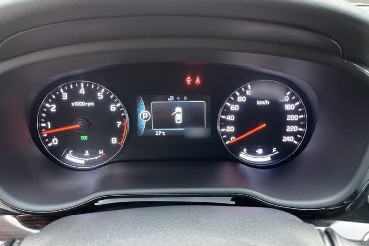 Used Kia K4 2014 1.8L Automatic DLX Interior 7