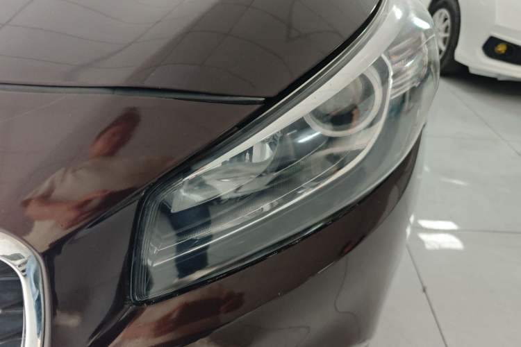 Used Kia K4 2014 1.8L Automatic DLX Left Front Headlight