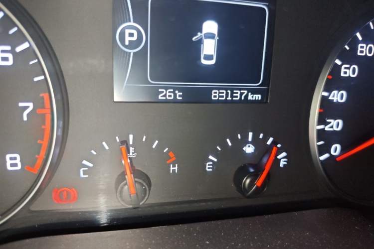 Used Kia K4 2014 1.8L Automatic GLS Odometer Close Up