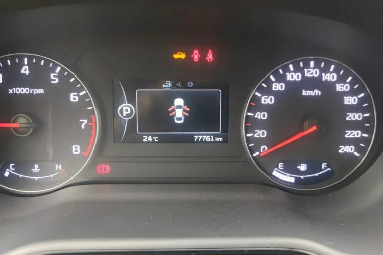 Used Kia K4 2014 1.8L Automatic DLX Odometer Close Up