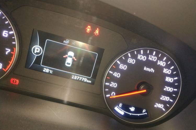 Used Kia K4 2014 1.8L Automatic DLX Odometer Close Up