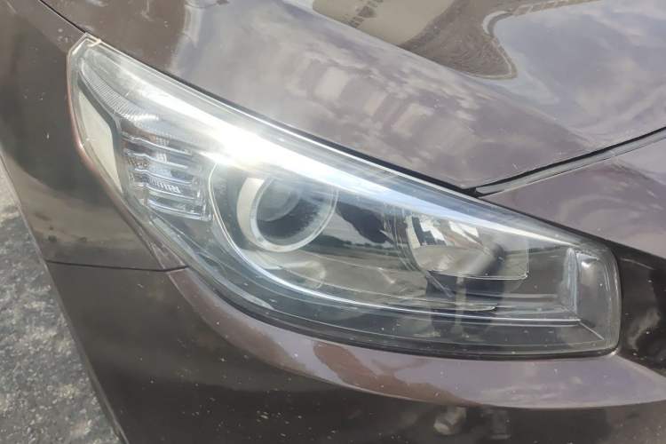 Used Kia K4 2014 1.8L Automatic GLS Right Front Headlight