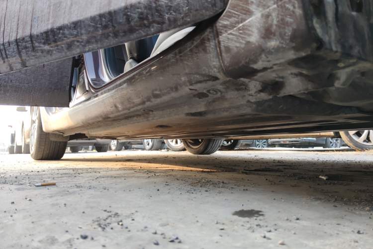 Used Kia K4 2014 1.8L Automatic DLX Right Side Sill