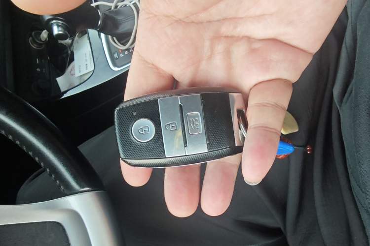Used Kia K4 2014 1.8L Automatic DLX Vehicle Key