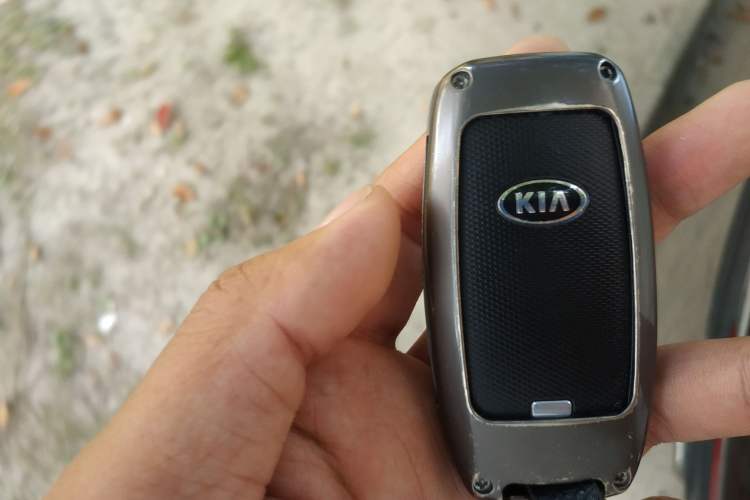Used Kia K4 2014 1.8L Automatic DLX Vehicle Key