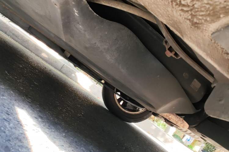Used Kia K4 2014 1.8L Automatic GLS Chassis Rear Left