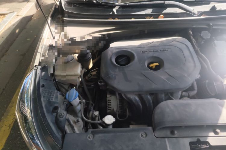 Used Kia K4 2014 1.8L Automatic GLS Engine Bay Right