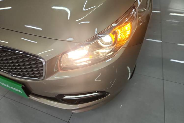 Used Kia K4 2014 1.8L Automatic GLS Left Front Headlight