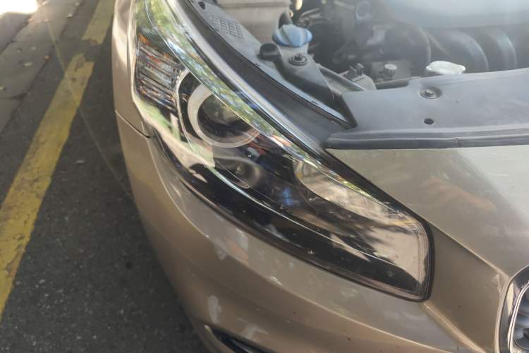 Used Kia K4 2014 1.8L Automatic GLS Right Front Headlight