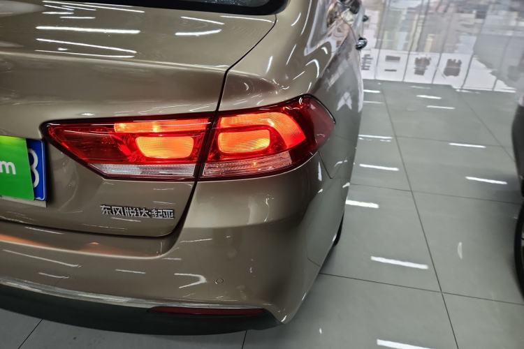 Used Kia K4 2014 1.8L Automatic GLS Right Rear Taillight