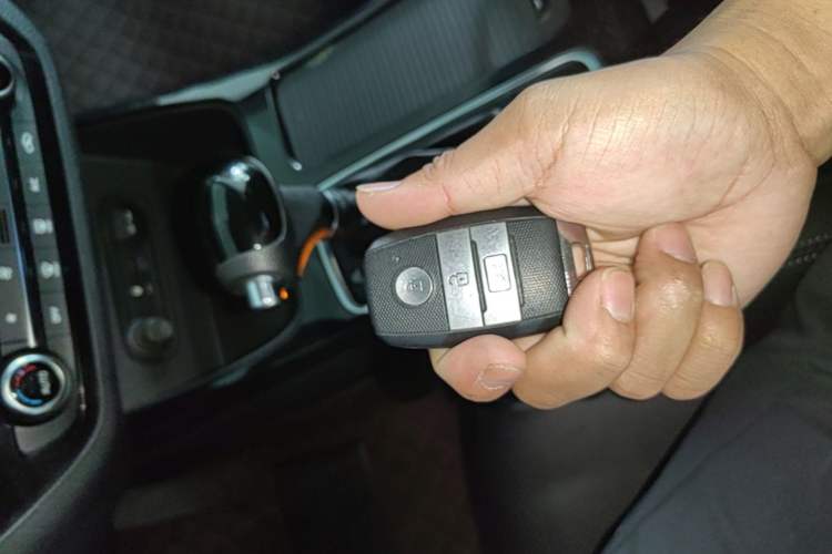 Used Kia K4 2014 1.8L Automatic GLS Vehicle Key
