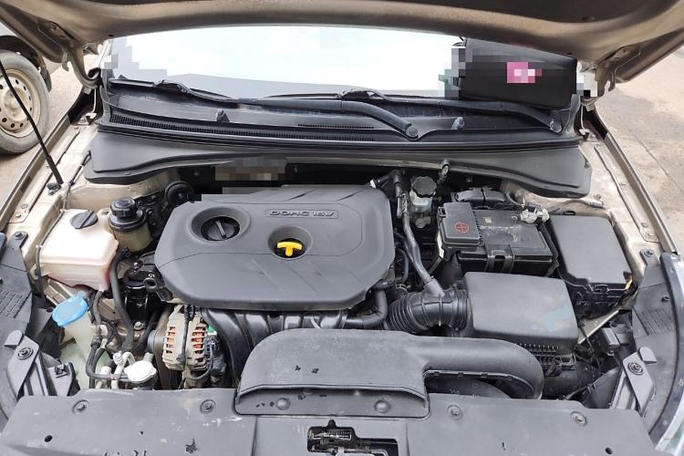 Used Kia K4 2014 1.8L Automatic GLS Engine Bay