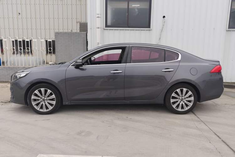 Used Kia K4 2014 1.8L Automatic LUX Exterior 3