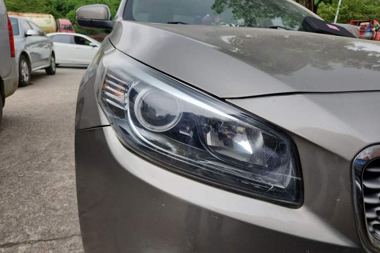 Used Kia K4 2014 1.8L Automatic GLS Right Front Headlight