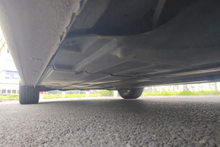 Used Kia K4 2014 1.8L Automatic DLX Chassis Rear Left