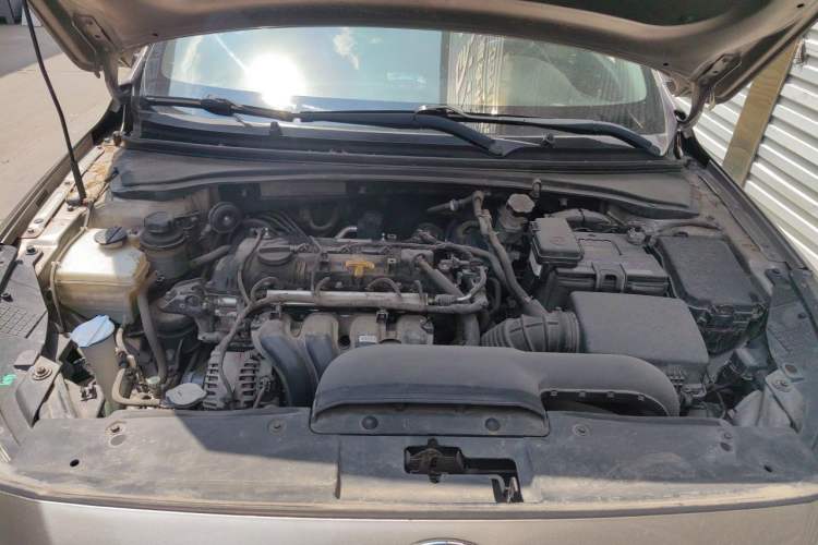Used Kia K4 2014 1.8L Automatic GL Engine Bay