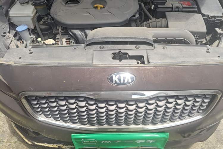 Used Kia K4 2014 1.8L Manual GL Engine Bay