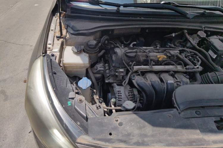 Used Kia K4 2014 1.8L Automatic GL Engine Bay Right