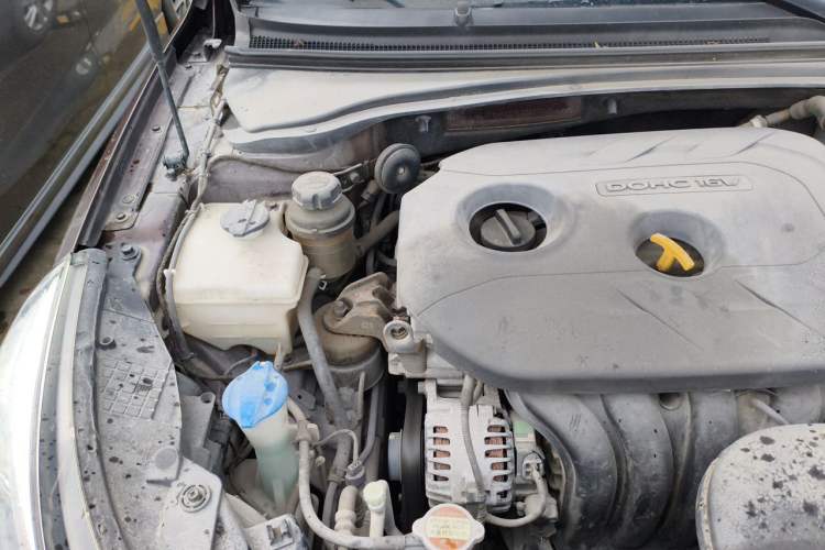 Used Kia K4 2014 1.8L Automatic GLS Engine Bay Right